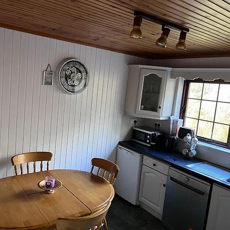 Cosy Lakeside Chalet With Option To Add Private Hot Tub Duneena Exterior foto