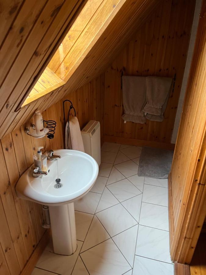Cosy Lakeside Chalet With Option To Add Private Hot Tub Duneena Exterior foto